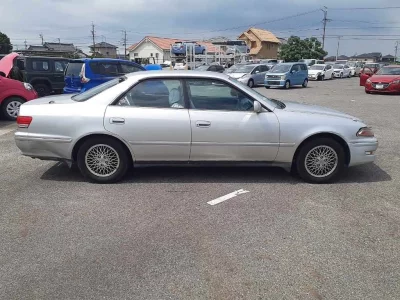 TOYOTA MARK II