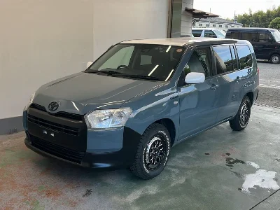 TOYOTA SUCCEED
