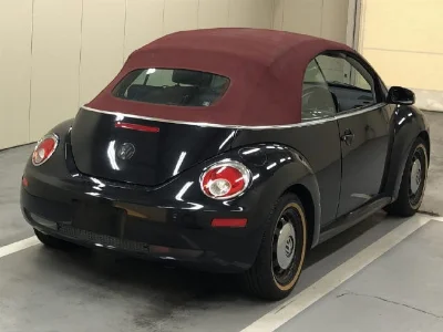 VOLKSWAGEN BEETLE