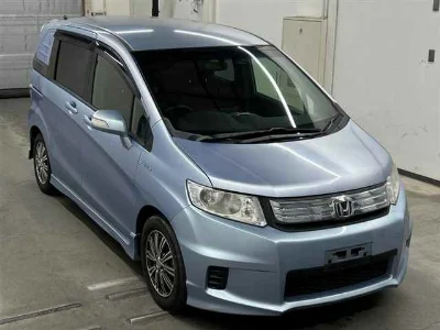 HONDA FREED SPIKE