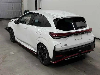 NISSAN AURA