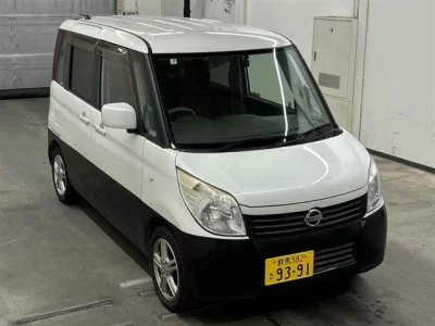 NISSAN ROOX