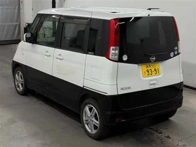 NISSAN ROOX