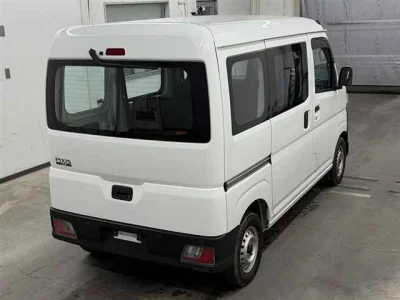TOYOTA PIXIS VAN