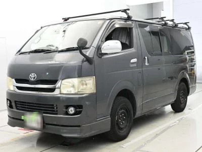 TOYOTA REGIUS VAN