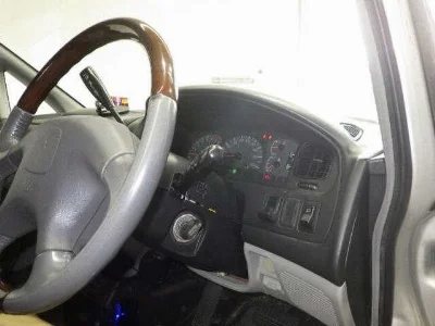 MITSUBISHI DELICA WAGON