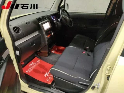 TOYOTA PIXIS SPACE