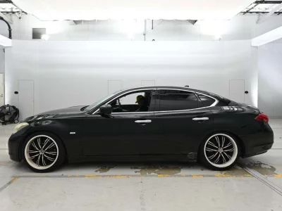 NISSAN FUGA