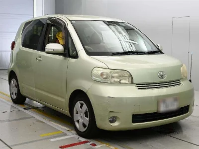 TOYOTA PORTE