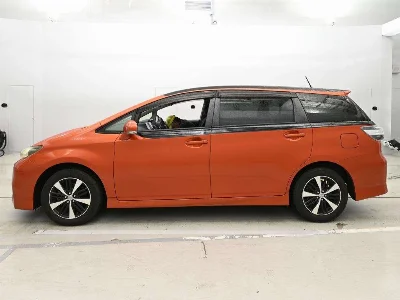 TOYOTA WISH
