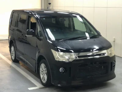 MITSUBISHI DELICA D5