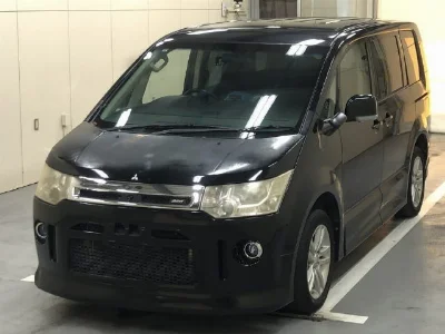 MITSUBISHI DELICA D5