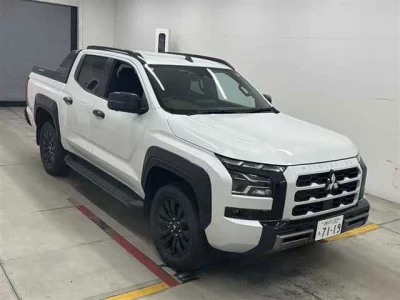 MITSUBISHI TRITON