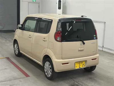 SUZUKI MRWAGON