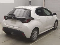 Цена авто Toyota Yaris с аукционов Японии, номер кузова MXPA10, пробег 118 000, оценка 2