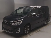 Цена авто Toyota Voxy с аукционов Японии, номер кузова ZRR80W, пробег 87 000, оценка 6