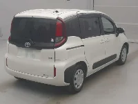 Цена авто Toyota Sienta с аукционов Японии, номер кузова MXPL10G, пробег 28 000, оценка 8