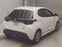 Цена авто Toyota Yaris с аукционов Японии, номер кузова MXPH10, пробег 220 000, оценка 2