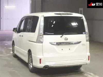 NISSAN SERENA