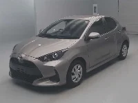 Цена авто Toyota Yaris с аукционов Японии, номер кузова MXPH10, пробег 84 000, оценка 2
