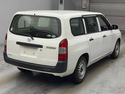 TOYOTA SUCCEED