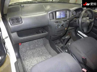 TOYOTA SUCCEED