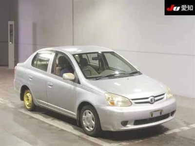 TOYOTA PLATZ