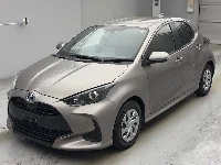 Цена авто Toyota Yaris с аукционов Японии, номер кузова MXPH10, пробег 110 000, оценка 6