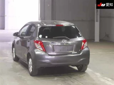 TOYOTA VITZ