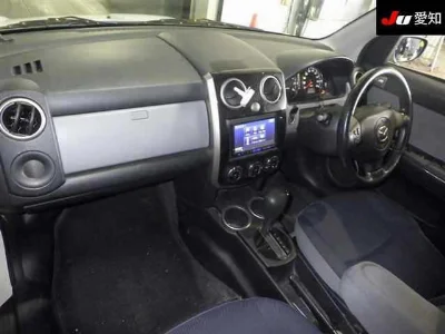 MAZDA VERISA