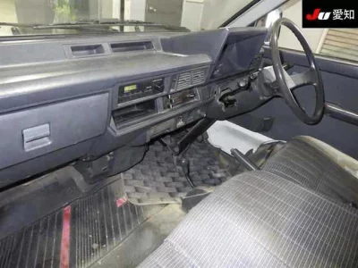 TOYOTA LITE ACE TRUCK