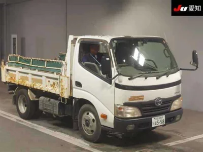 TOYOTA DYNA