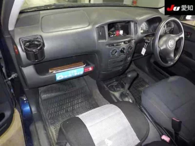 TOYOTA SUCCEED