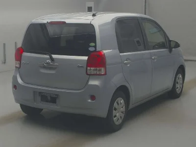TOYOTA PORTE
