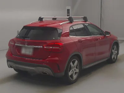 MERCEDES BENZ GLA