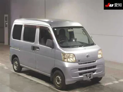 TOYOTA PIXIS VAN
