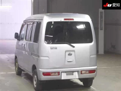TOYOTA PIXIS VAN