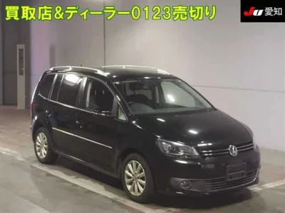 VOLKSWAGEN GOLF TOURAN