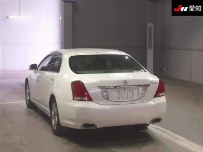 TOYOTA CROWN MAJESTA