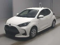 Цена авто Toyota Yaris с аукционов Японии, номер кузова MXPH10, пробег 42 000, оценка 2