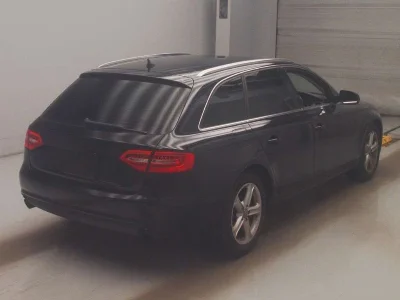 AUDI A4 AVANTE