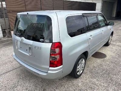 TOYOTA SUCCEED