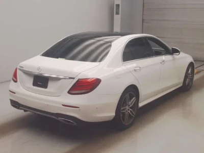 MERCEDES BENZ E CLASS