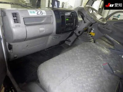 TOYOTA DYNA