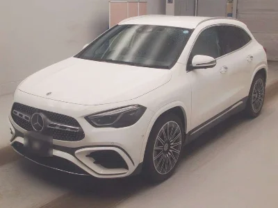 MERCEDES BENZ GLA
