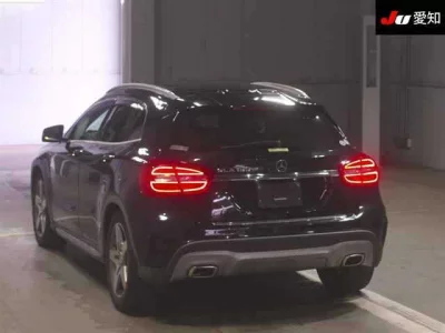 MERCEDES BENZ GLA