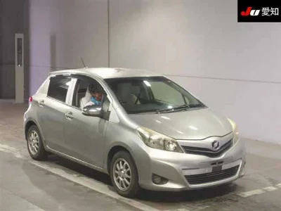 TOYOTA VITZ