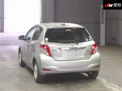 TOYOTA VITZ