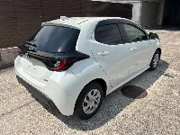 Цена авто Toyota Yaris с аукционов Японии, номер кузова MXPH10, пробег 55 000, оценка 8