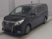 Цена авто Toyota Esquire с аукционов Японии, номер кузова ZWR80G, пробег 196 000, оценка 7